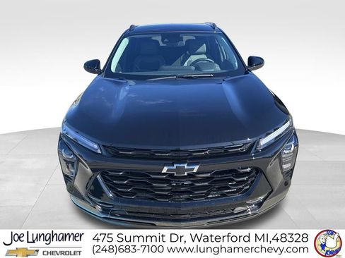 Used 2025 Chevrolet Trax ACTIV w/ Driver Confidence Package FWD image 8