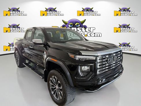 Used 2023 GMC Canyon Denali AWD/4WD image 3