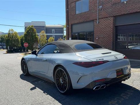 Used 2022 Mercedes-Benz SL 63 AMG 4MATIC image 34