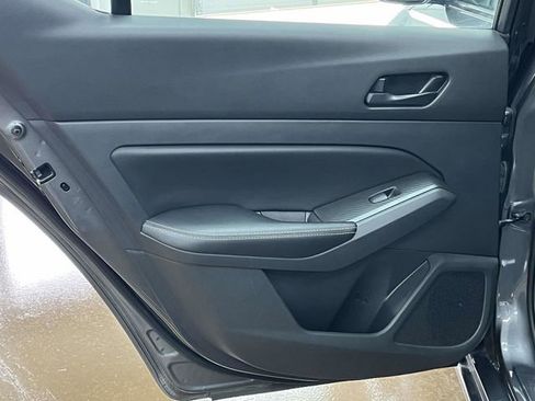 Used 2024 Nissan Altima 2.5 SV image 17