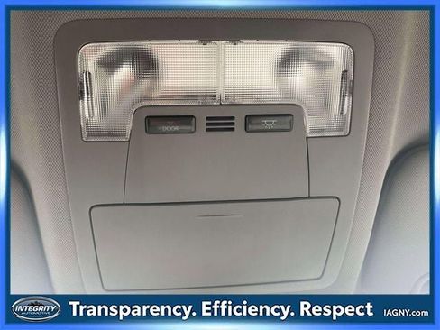 Certified 2019 Toyota Highlander Plus image 33