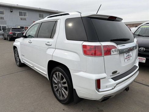 Used 2017 GMC Terrain Denali image 4