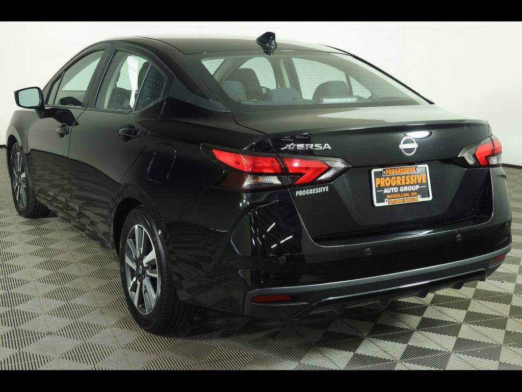 Used 2025 Nissan Versa SV FWD image 15