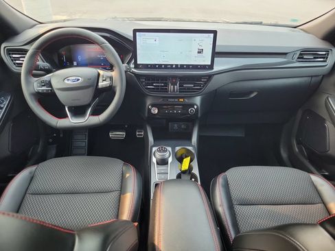 Used 2023 Ford Escape ST-Line w/ Tech Pack #1 AWD/4WD image 12
