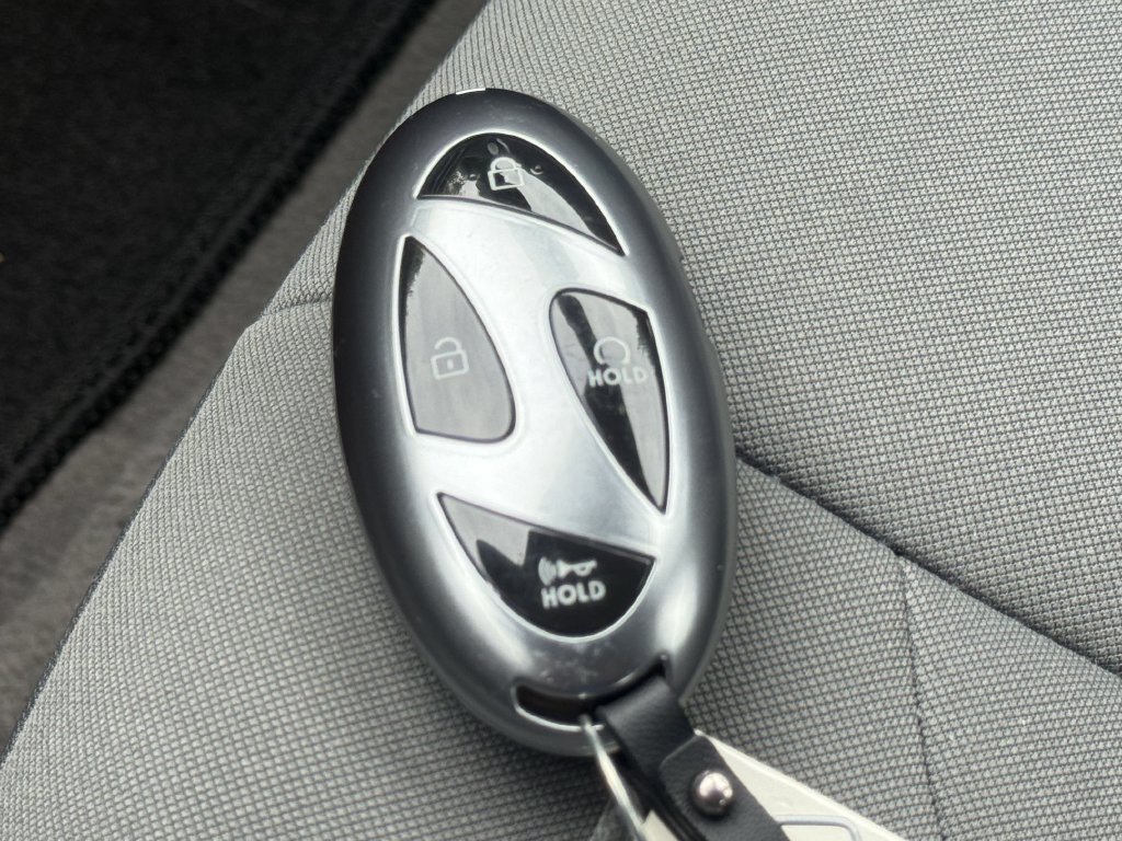 Used 2024 Hyundai Elantra SEL FWD image 29