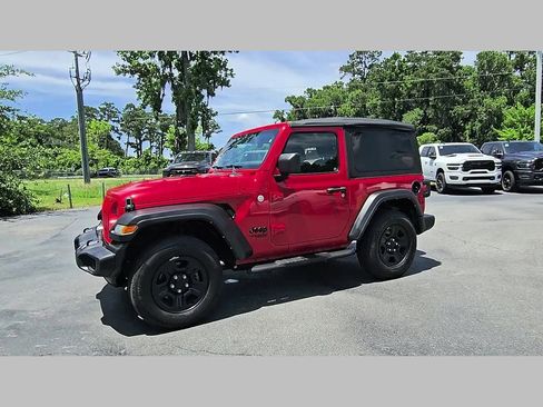 Used 2021 Jeep Wrangler Sport AWD/4WD image 23
