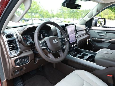 Used 2025 RAM 1500 Laramie AWD/4WD image 26