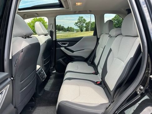Used 2020 Subaru Forester Premium AWD/4WD image 19
