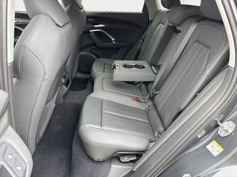 Certified 2025 Audi Q5 Premium Plus w/ Premium Plus image 12