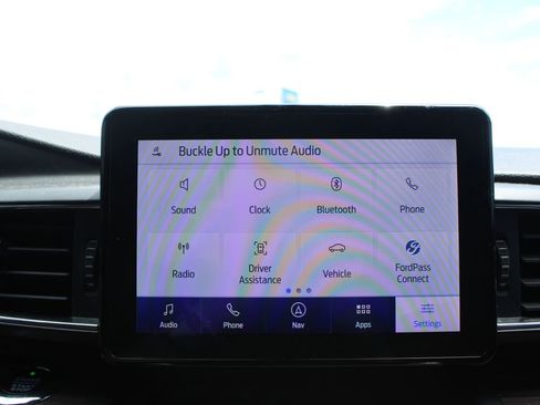 Used 2020 Ford Explorer Limited RWD image 38