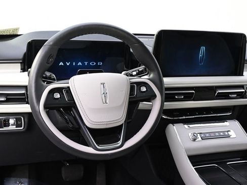 New 2026 Lincoln Aviator Reserve AWD/4WD image 12