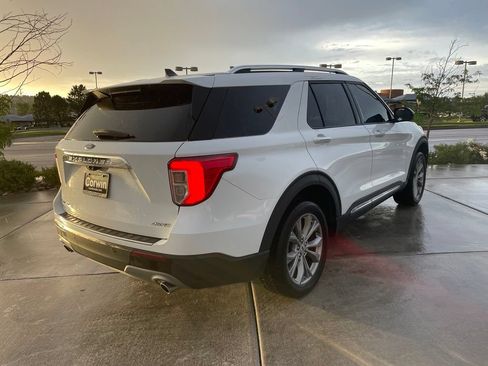 Used 2023 Ford Explorer Limited AWD/4WD image 7