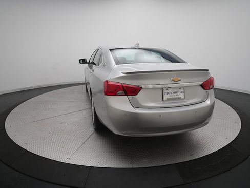 Used 2016 Chevrolet Impala LT w/ Convenience Package image 31