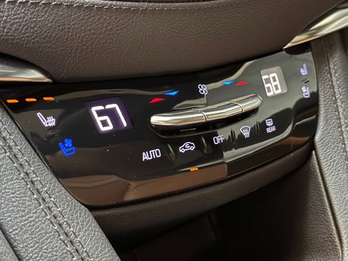 Certified 2022 Cadillac XT5 Premium Luxury w/ Technology Package image 33