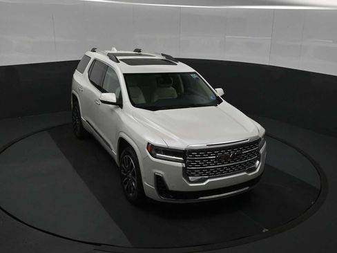 Used 2020 GMC Acadia Denali w/ Technology Package AWD/4WD image 11