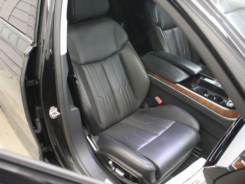 Used 2019 Audi A8 L 3.0T w/ Luxury Package image 28