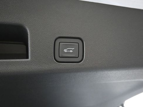 New 2026 GMC Acadia Denali w/ Super Cruise Package image 13