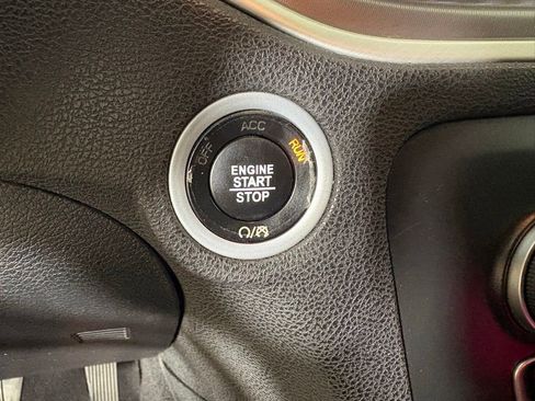 Used 2022 Dodge Charger SXT RWD image 27
