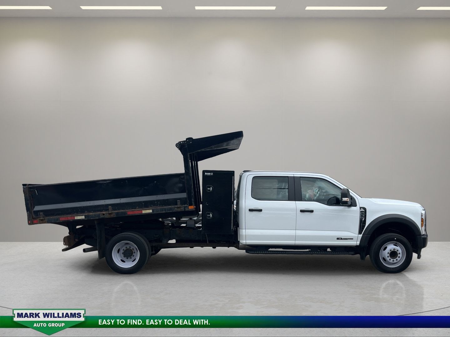Used 2024 Ford F450 XL RWD image 29