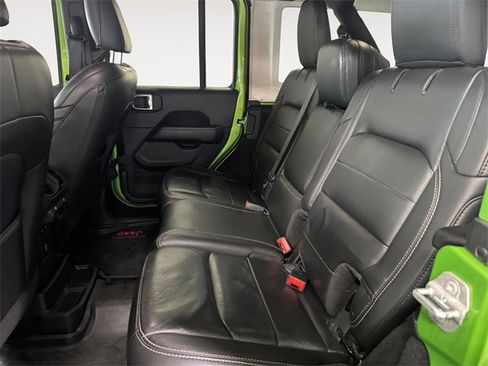 Used 2018 Jeep Wrangler Unlimited Sahara w/ Uconnect 4C Nav & Sound Group image 21