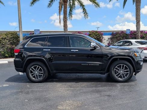 Used 2018 Jeep Grand Cherokee Limited RWD image 8