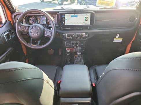 Used 2025 Jeep Wrangler Unlimited Rubicon 392 image 12
