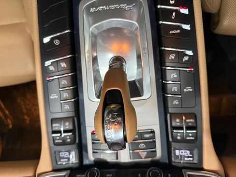 Used 2016 Porsche Panamera 4 Edition w/ Premium Package Plus AWD/4WD image 8