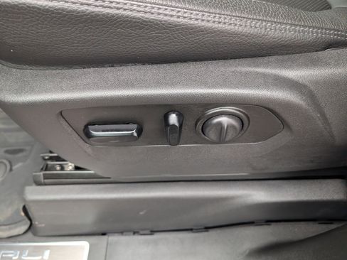 Used 2019 GMC Sierra 1500 Denali w/ Denali Ultimate Package image 12