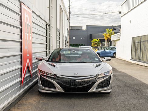 Used 2018 Acura NSX AWD/4WD image 28
