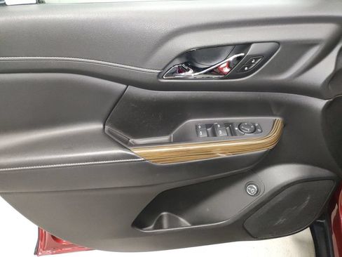 Used 2020 GMC Acadia SLE w/ Driver Convenience Package FWD image 22