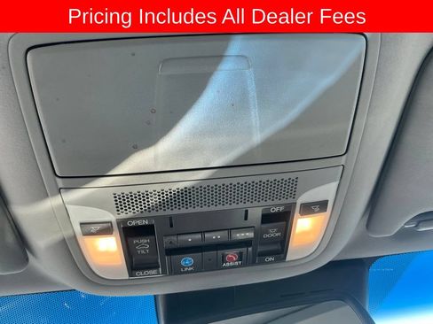 Used 2017 Acura RLX w/ Technology Package FWD image 18