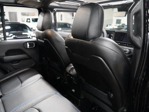 Used 2024 Jeep Wrangler High Altitude AWD/4WD image 34