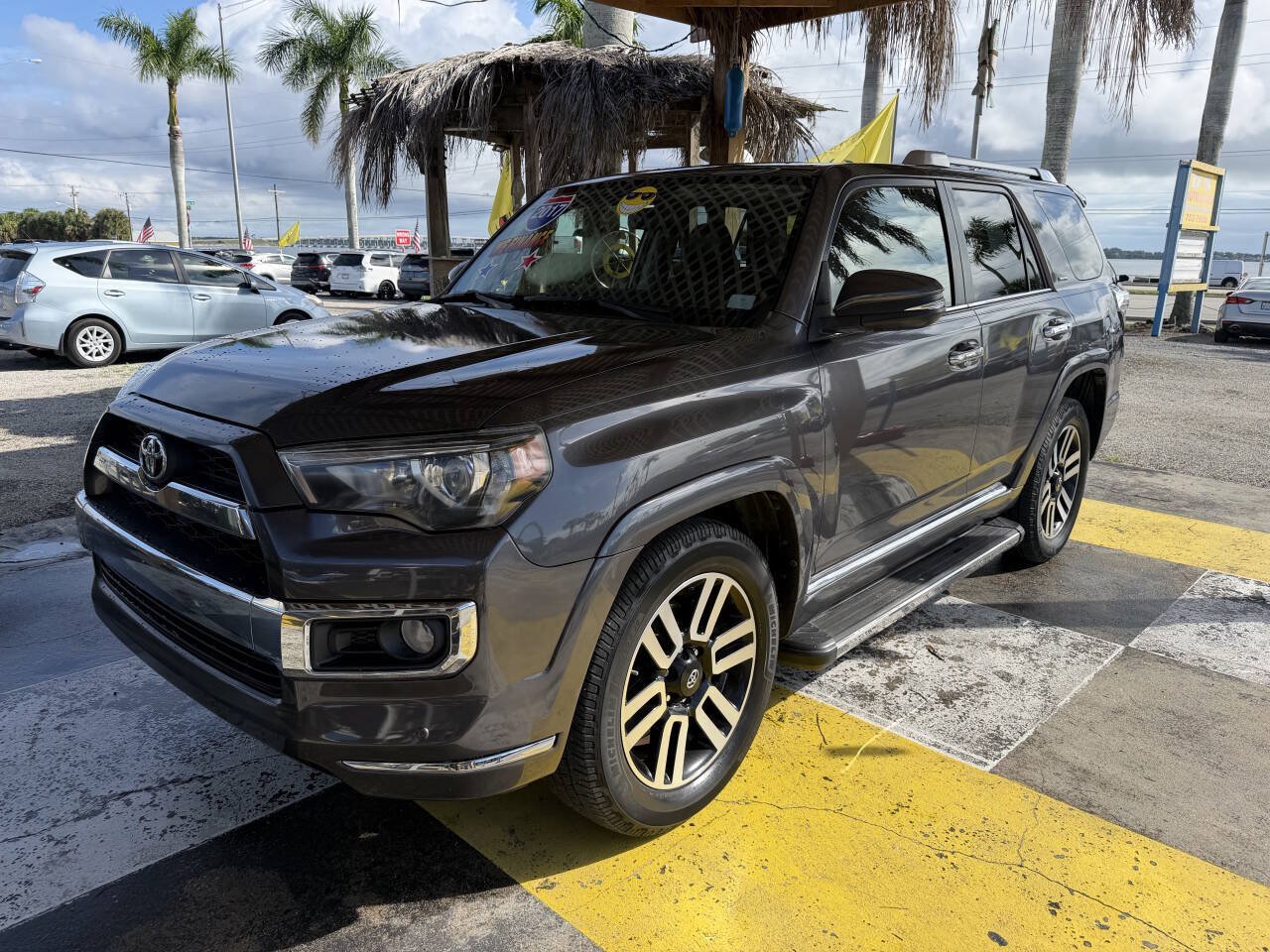 Used 2017 Toyota 4Runner Limited RWD image 1