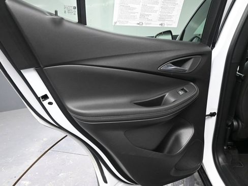 Used 2025 Buick Encore GX Preferred image 25