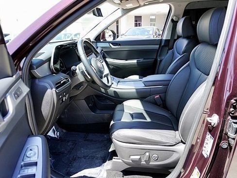 Used 2024 Hyundai Palisade SEL FWD image 21