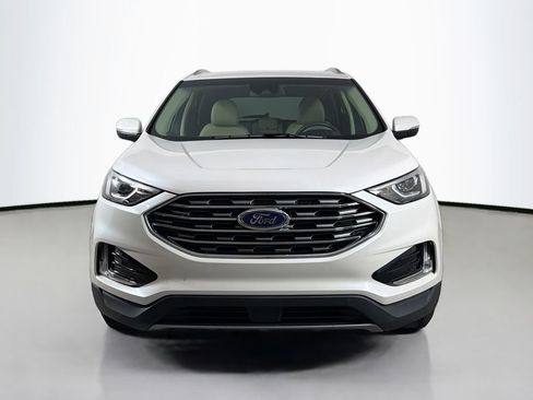 Used 2019 Ford Edge SEL w/ Equipment Group 201A FWD image 2