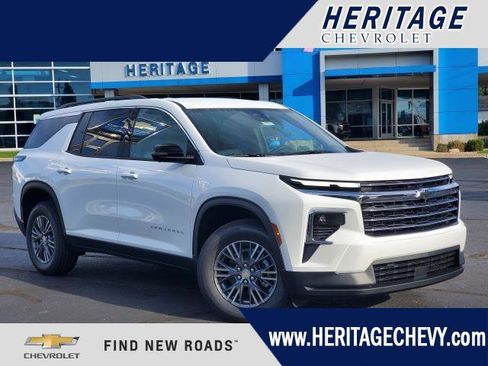 New 2026 Chevrolet Traverse LT w/ Driver Confidence Package image 1