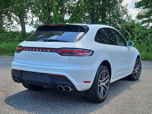 Certified 2026 Porsche Macan S AWD/4WD image 11