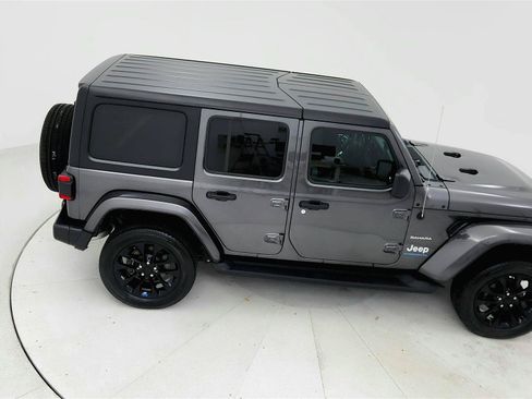 Used 2023 Jeep Wrangler Unlimited Sahara AWD/4WD image 18