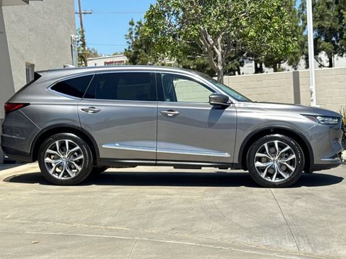 Certified 2024 Acura MDX FWD w/ Technology Package image 6