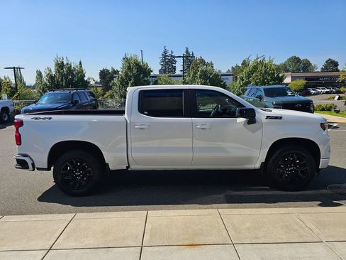 Used 2025 Chevrolet Silverado 1500 RST w/ Dark Appearance Package AWD/4WD image 6