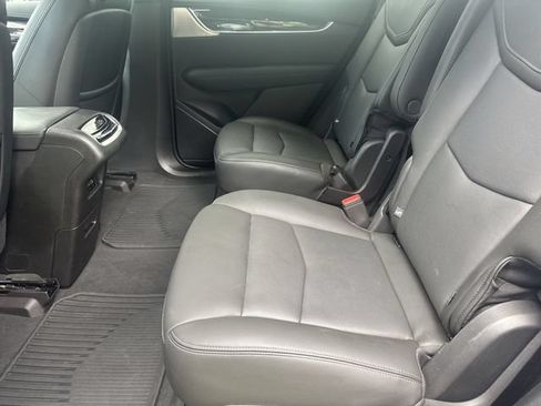Certified 2024 Cadillac XT6 Premium Luxury AWD/4WD image 28