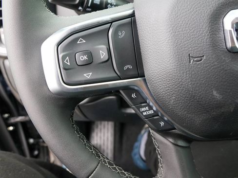 New 2026 RAM 1500 4x4 Crew Cab image 23