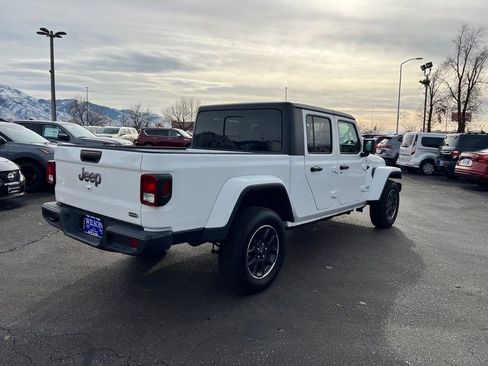Used 2023 Jeep Gladiator Overland image 5