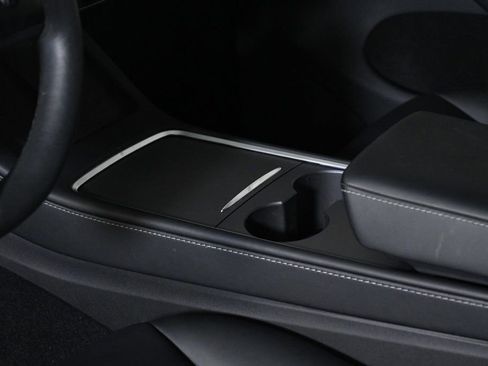Used 2024 Tesla Model Y Long Range image 20