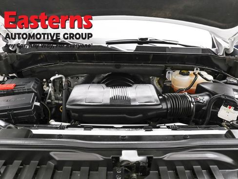 Used 2025 Chevrolet Silverado 1500 LT AWD/4WD image 7