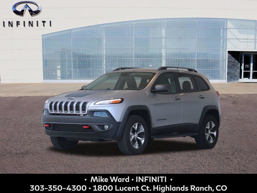 Used 2018 Jeep Cherokee Trailhawk AWD/4WD image 1
