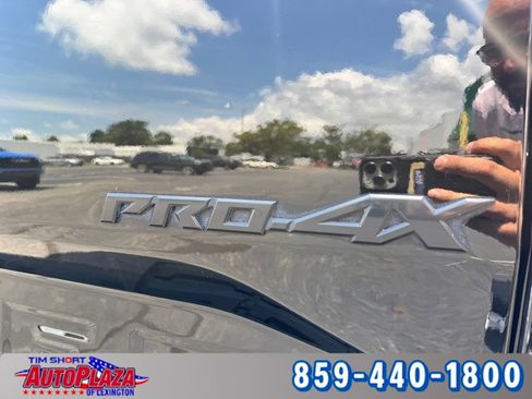 Used 2024 Nissan Frontier PRO-4X w/ Pro Convenience Package AWD/4WD image 19