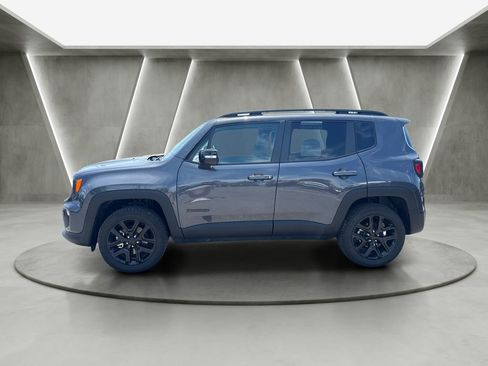Used 2023 Jeep Renegade Altitude AWD/4WD image 4