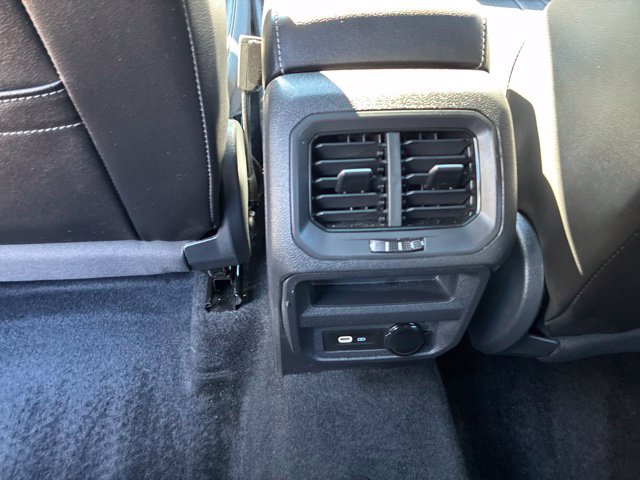 Used 2024 Volkswagen Tiguan SE R-Line AWD/4WD image 15